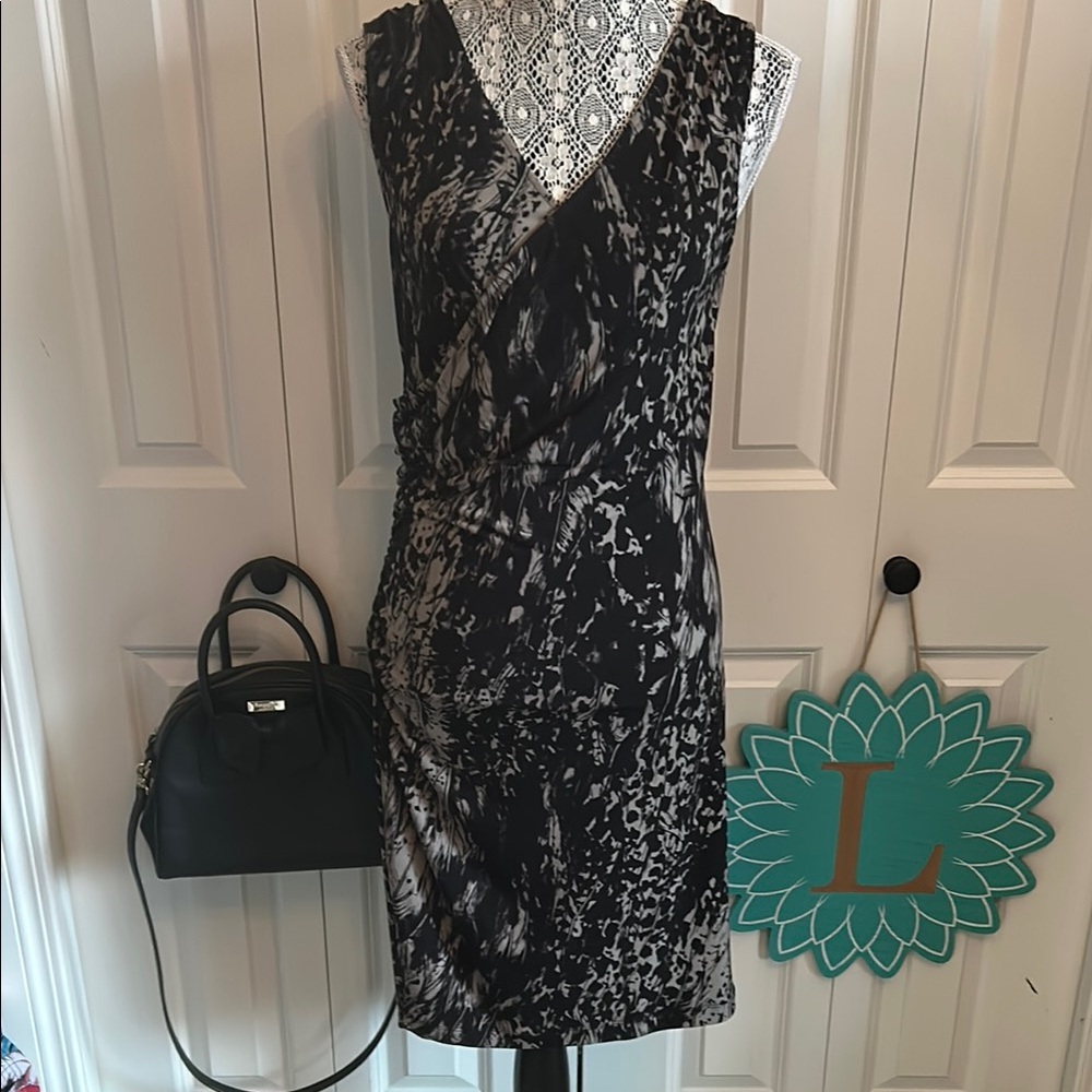 Kenneth Cole Reaction Black and Gray Sheath Dress
